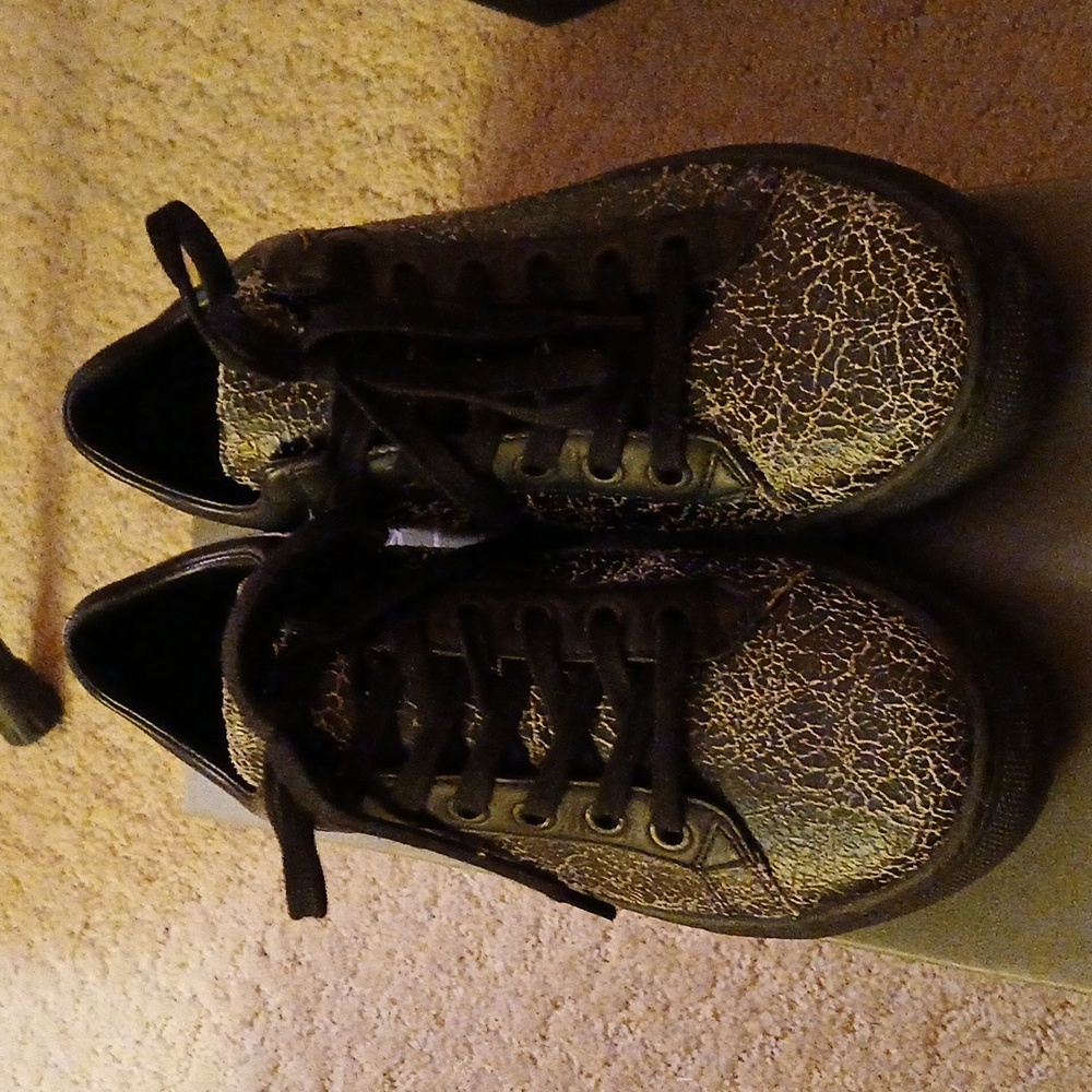 All Saints Black Crackle Low Sneakers Size 37 6.5 7 New In Box